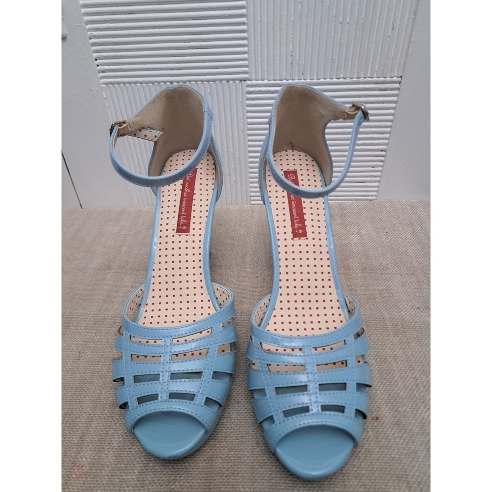 But Another Innocent Tale Heels Sandals Size 11 Blue Patent Leather Ankle Straps - Picture 6 of 10